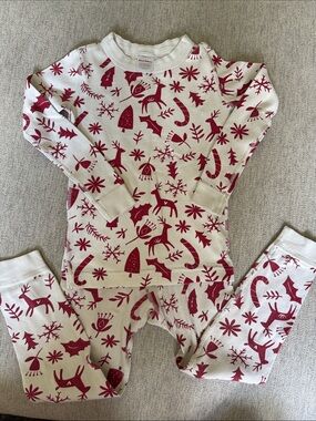 Hanna Andersson Cream and Red Holiday Reindeer Pajama Set